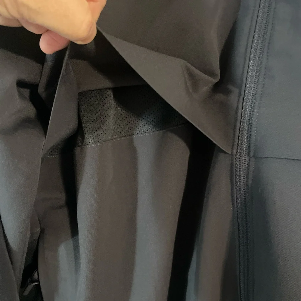 Figs Black Zip-Up Medical Jacket - Picture 6 of 13